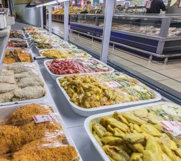 بخاطر سلامت خود فقط مواد پروتئینی شناسنامه دار مصرف نمایید